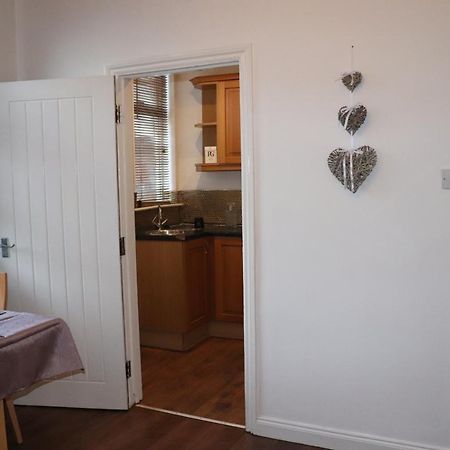 The Nook Villa Northampton Bagian luar foto