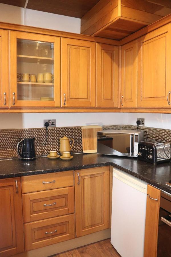 The Nook Villa Northampton Bagian luar foto