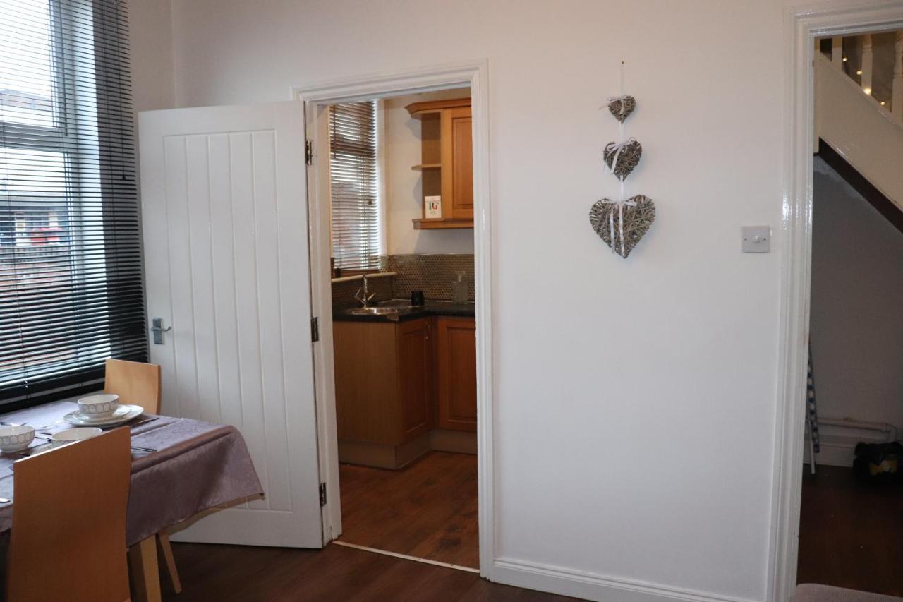 The Nook Villa Northampton Bagian luar foto